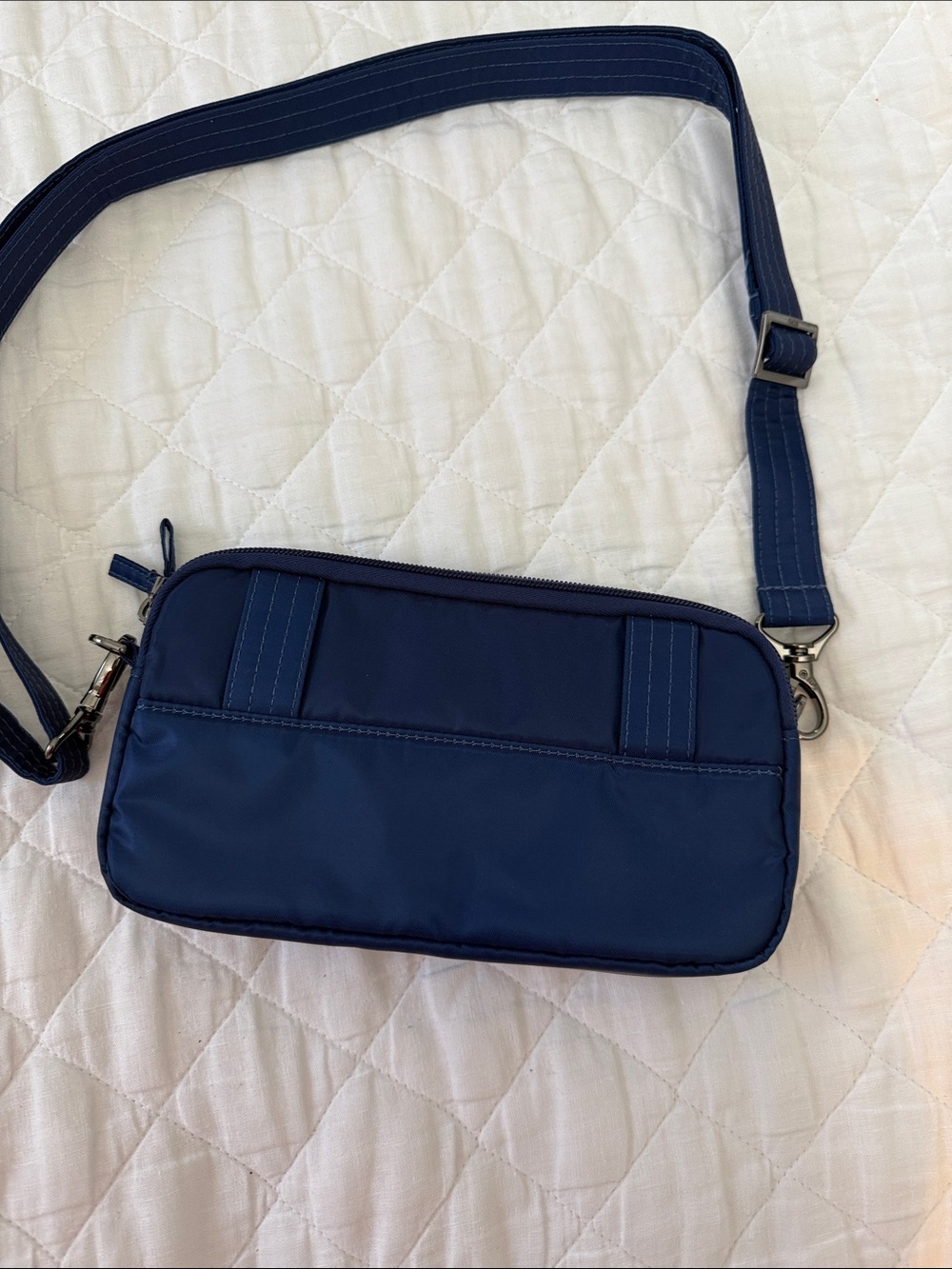 Disney Lug Marathon Weekend 2024 belt bag crossbody - Picture 2 of 5